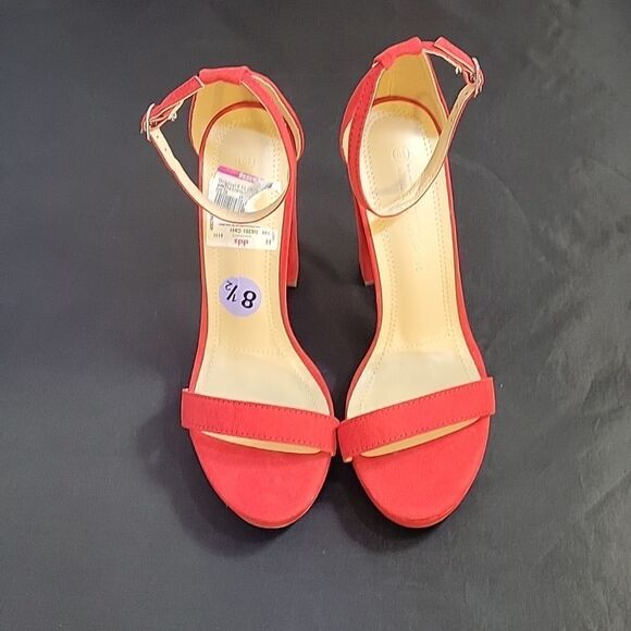 BRAND NEW WILD DIVA LOUNGS ADJUSTABLE BUCKLE ANKLE STRAP POINTED TOE HEEL SANDAL - Picture 2 of 16